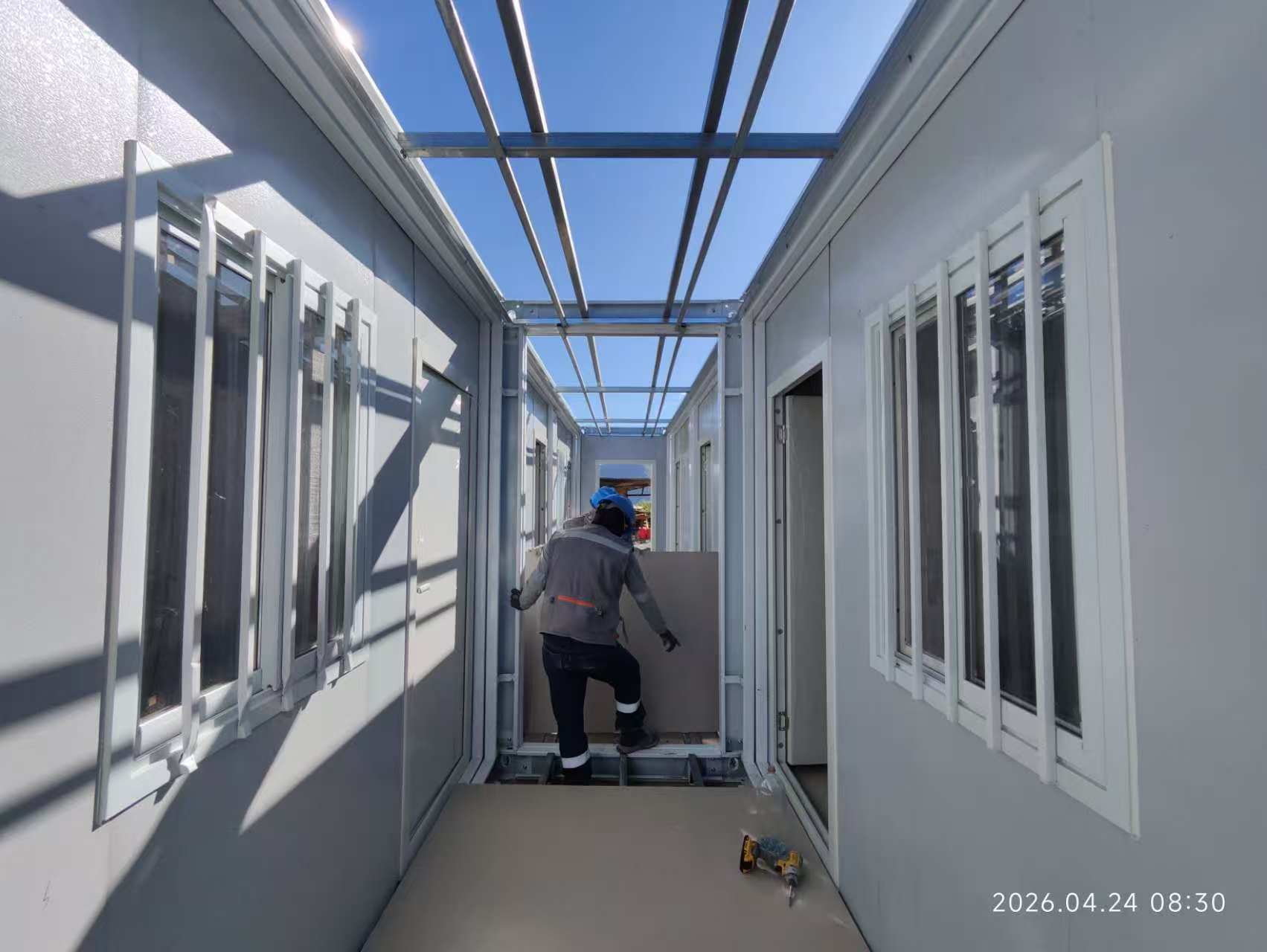 Detachable Modular Container House with Balcony