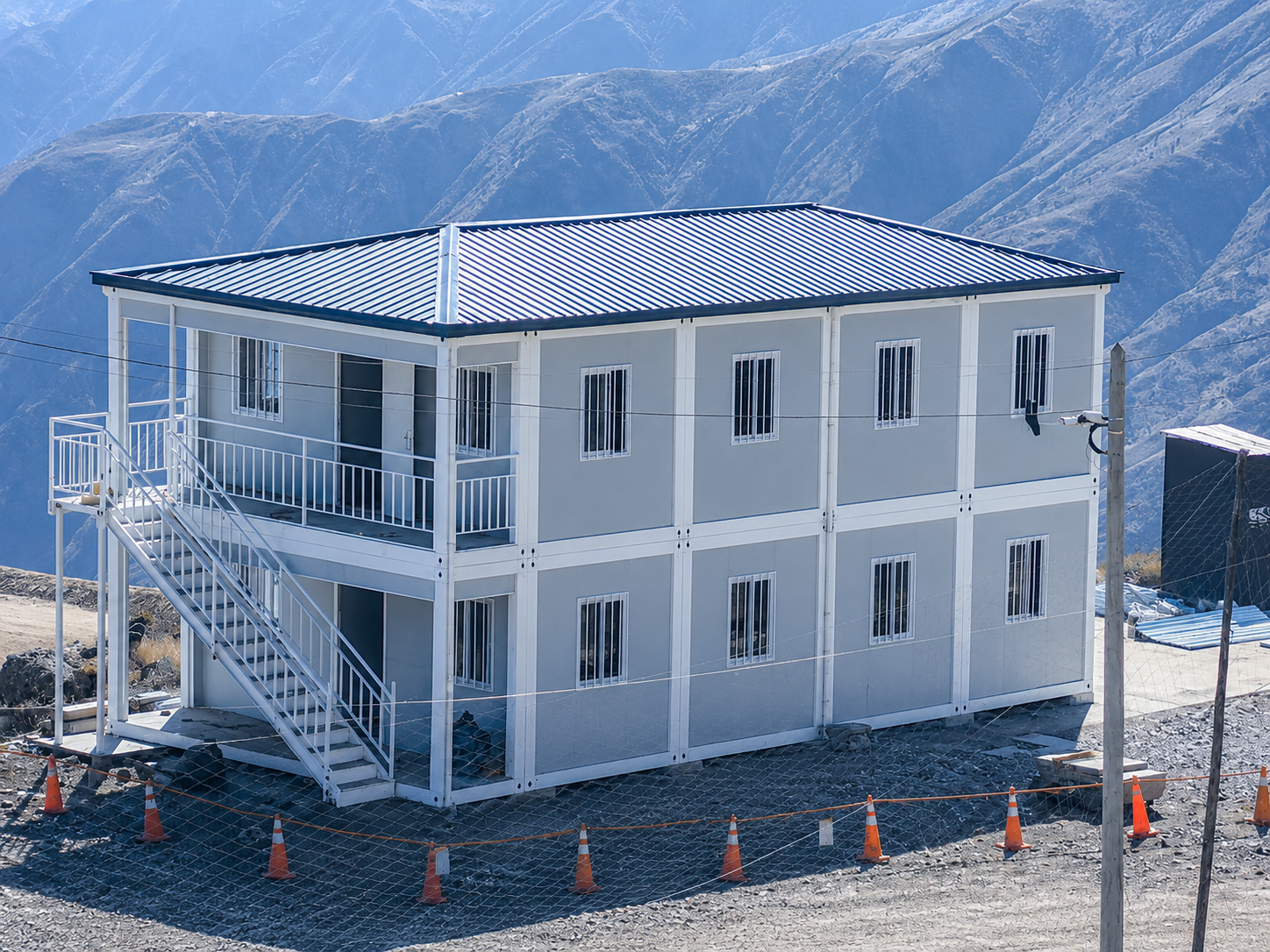 Cost-Effective Prefabricated Container Offices for Project Camps